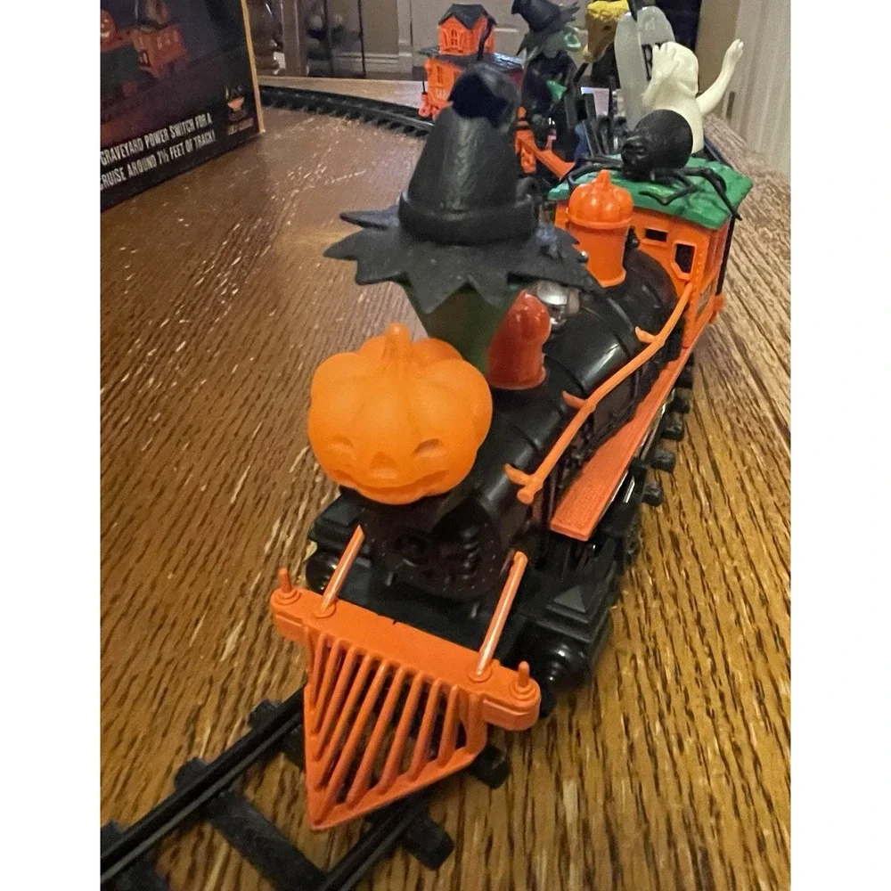 Vtg New Bright Haunted Halloween Express Train Set 1995 Lights Spooky CIB Works